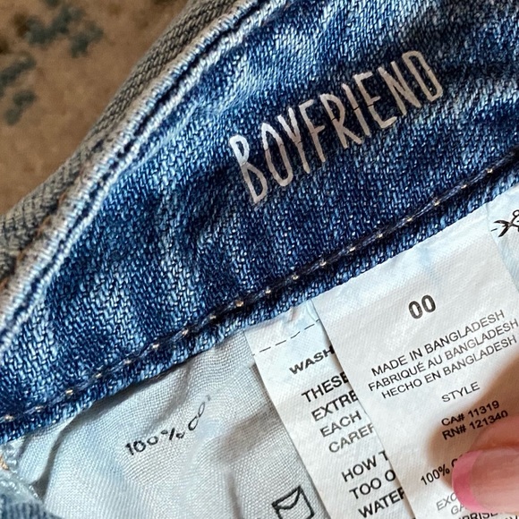 JEANS 3 FOR $50 Garage distressed boyfriend jeans - Picture 4 of 5